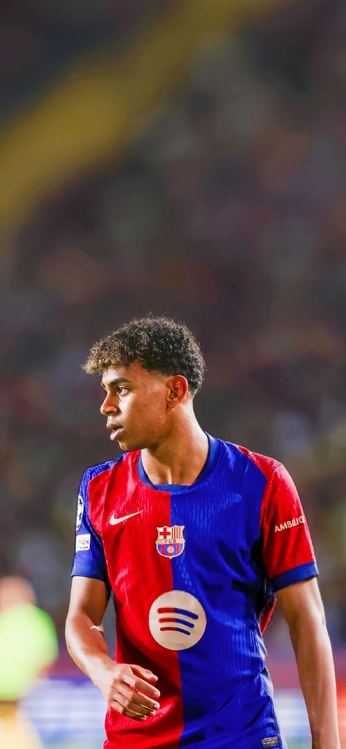 埃斯特旺：有些队友不相信我才18岁，我有时也觉得不可思议（埃斯特旺：队友怀疑我只有18岁，我自己有时也难以置信）