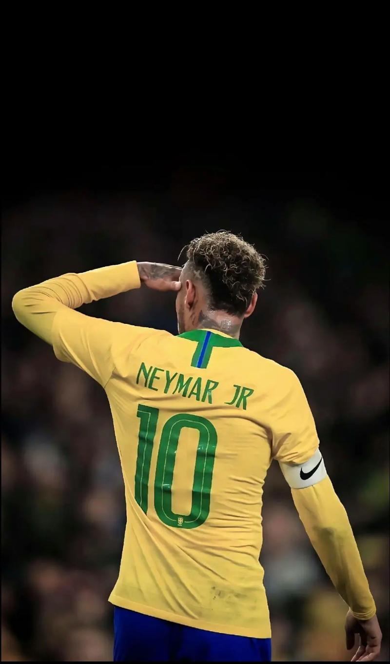 赛季报销？33岁莫拉塔重伤缺阵数月，科莫锋线遭遇致命打击！（33岁莫拉塔重伤至少缺阵数月，科莫锋线遭重创，赛季恐提前报销？）