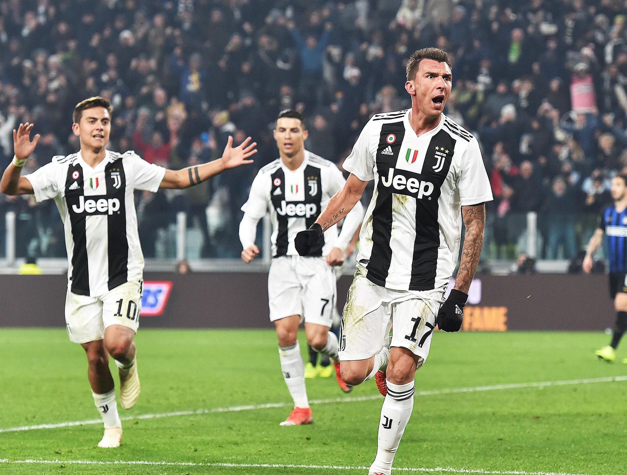 日韩退役国脚参加五人制比赛，李同国、本田圭佑、南雄太出战（日韩退役国脚齐聚五人制赛：李同国、本田圭佑、南雄太登场）