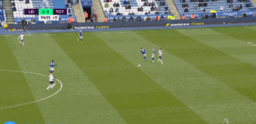 门将：兄弟，你别这样吓我（门将：哥们儿，别把我吓坏了）