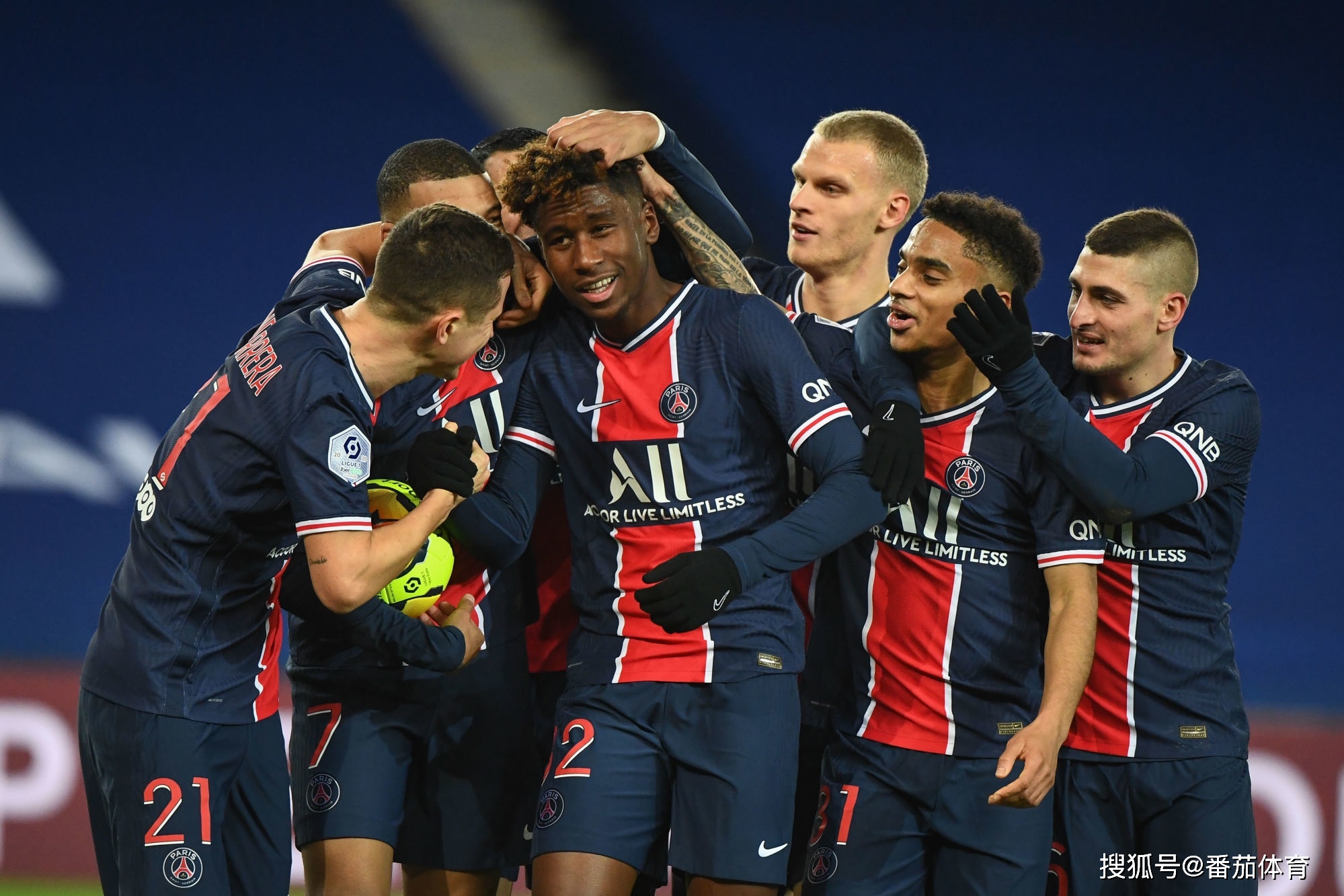 欧冠今夜观赛指南：皇马再遇曼城；多特主场迎战闪耀哥（欧冠今夜看点：皇马再战曼城，多特坐镇主场迎战闪耀哥）