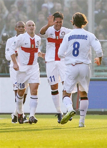 巴顿：李嗣镕一直很努力地训练，他的中超首秀应该是满分（巴顿赞李嗣镕训练刻苦：中超处子秀堪称满分）