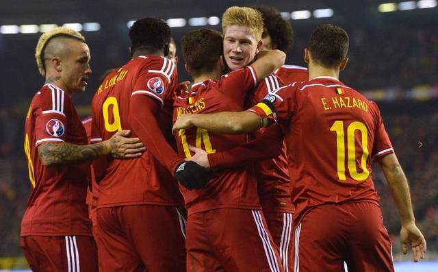 记者：利雅得新月希望签下萨拉赫，美职联的圣地亚哥也有意（报道：利雅得新月有意引进萨拉赫，MLS圣地亚哥同样感兴趣）